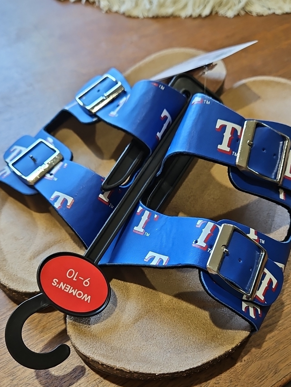These blue Texas Rangers double-buckle sandals by FOCO - Picture 8 of 12